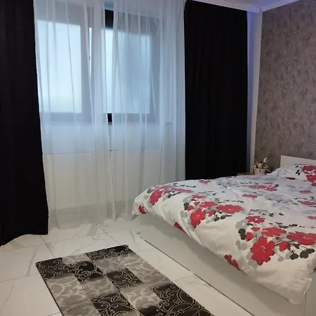 Tomis Promenada Apartmán *