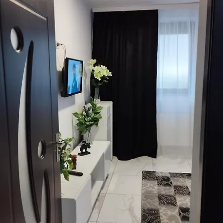 Tomis Promenada Apartment *